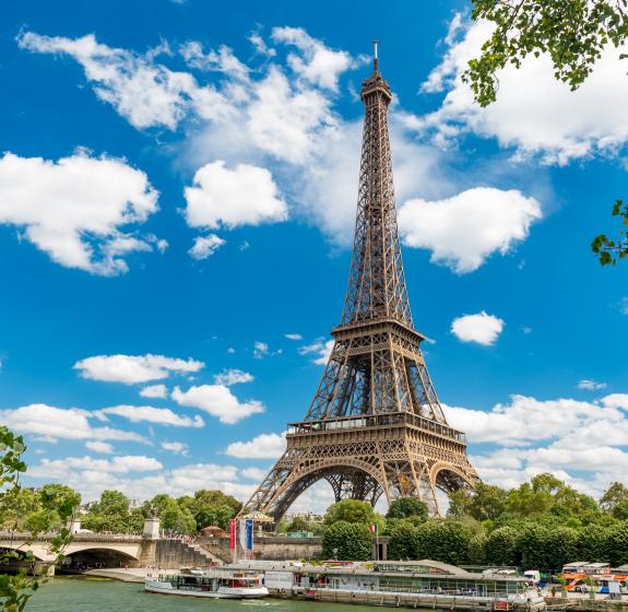 Matins doux, soirées folles : une journée idéale à Paris en été